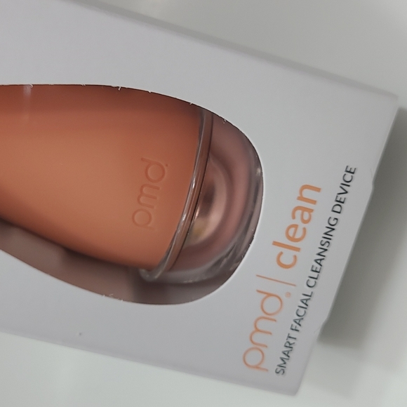 Pmd clean smart cleansing device - Picture 3 of 5